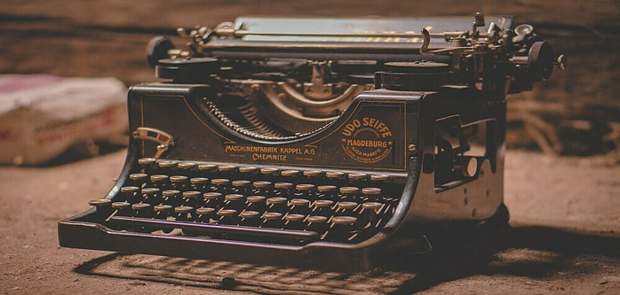 an old-fashioned typewriter
